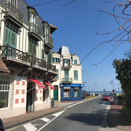 Babord Toute ! Hypercentre Et Vue Mer ! Villers-sur-Mer Extérieur photo